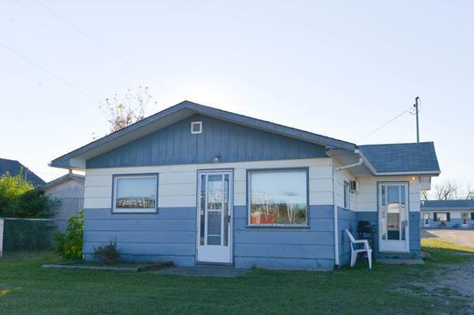 Thunderhill Motel And Suites Swan River Bagian luar foto