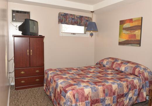 Thunderhill Motel And Suites Swan River Bagian luar foto